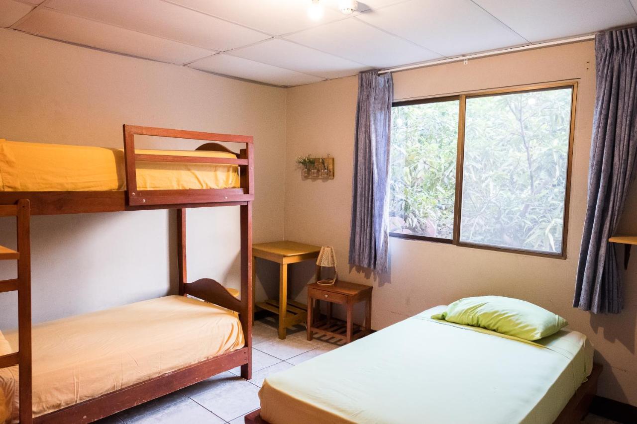 Hostel Nucapacha Гуаякиль Экстерьер фото