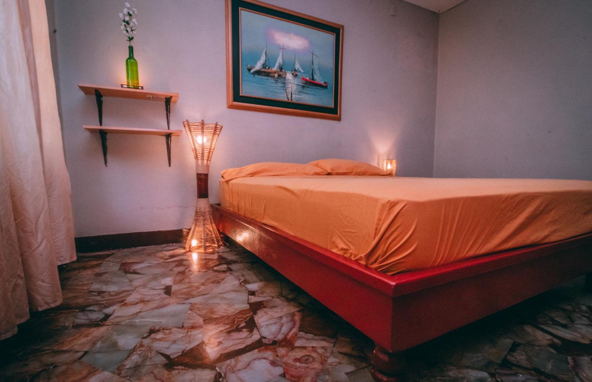 Hostel Nucapacha Гуаякиль Экстерьер фото