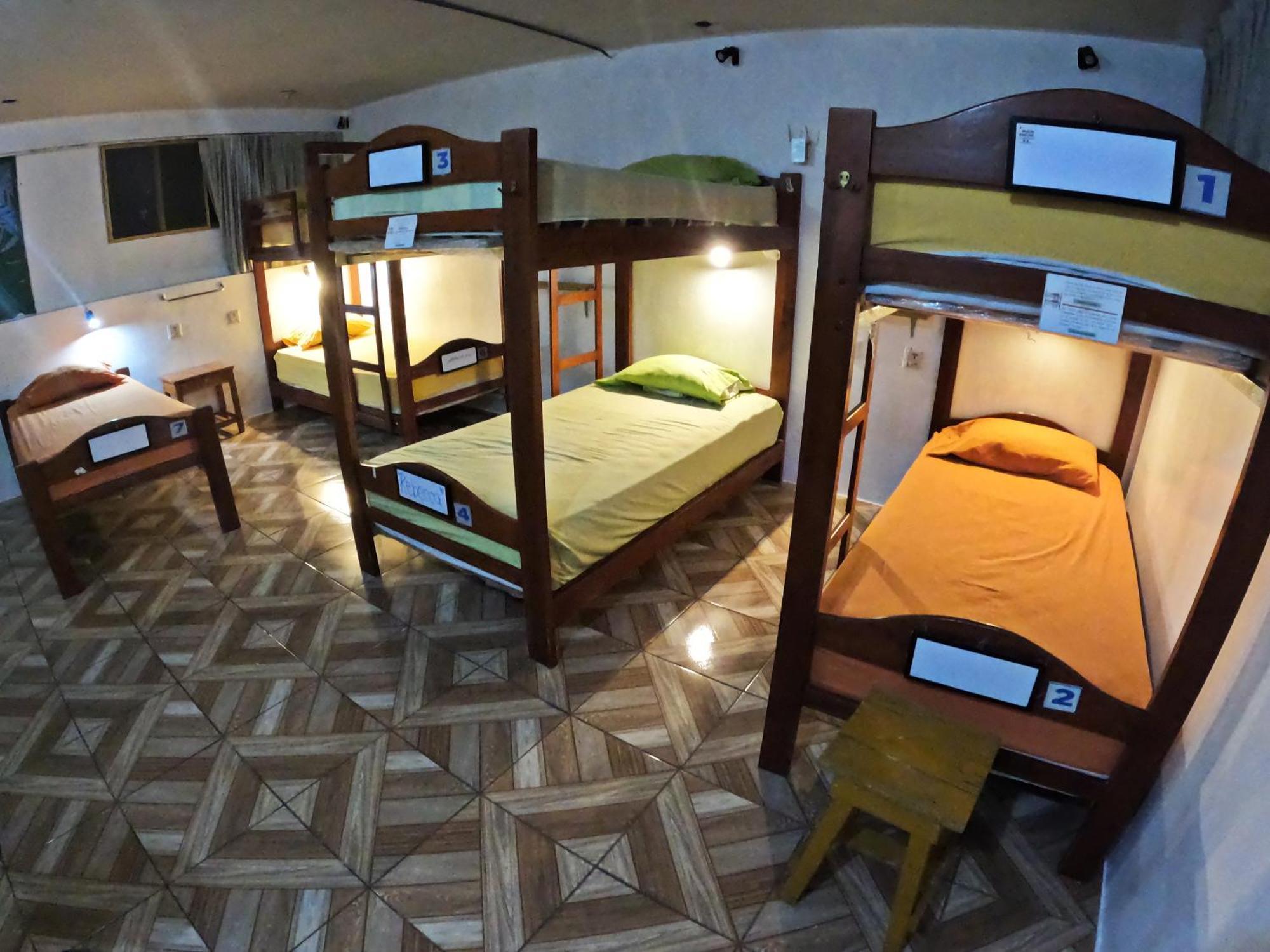 Hostel Nucapacha Гуаякиль Экстерьер фото