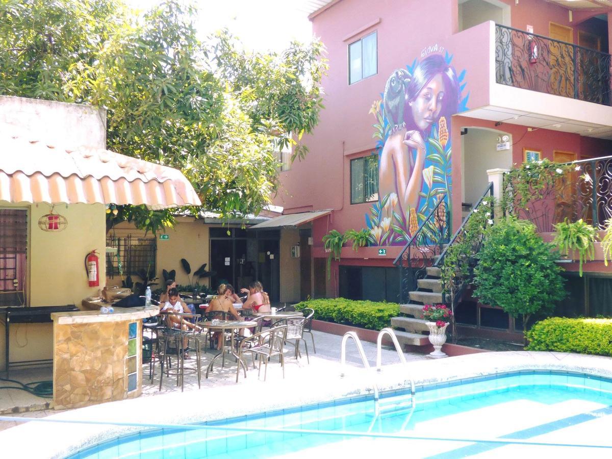 Hostel Nucapacha Гуаякиль Экстерьер фото